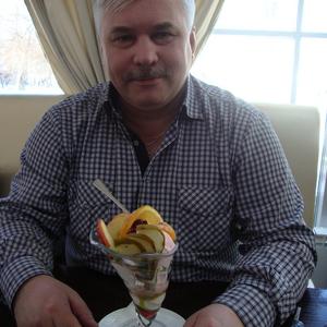 Парни в Перми: Андрей, 58 - ищет девушку из Перми