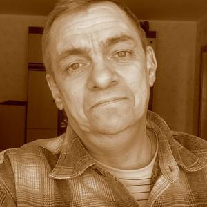 Парни в Сыктывкаре: Василий Свиренков, 63 - ищет девушку из Сыктывкара