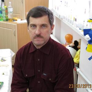 Парни в Саратове: Дмитрий, 52 - ищет девушку из Саратова