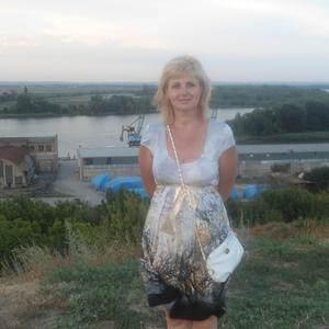 Девушки в Азове: Ольга, 54 - ищет парня из Азова