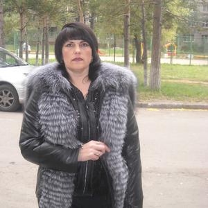 Девушки в Омске: Людмила, 60 - ищет парня из Омска