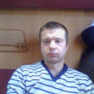 Парни в Новосокольниках: Алексей, 40 - ищет девушку из Новосокольников