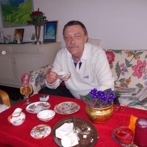 Геннадий, 79 лет, Москва