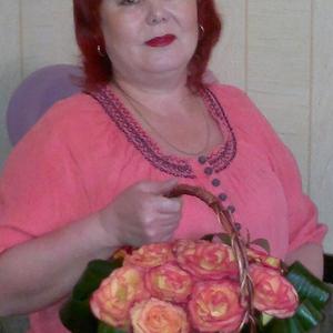 Девушки в Челябинске: Альмира, 64 - ищет парня из Челябинска