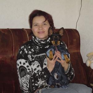 Девушки в Комсомольске-На-Амуре: Татьяна, 65 - ищет парня из Комсомольска-На-Амуре