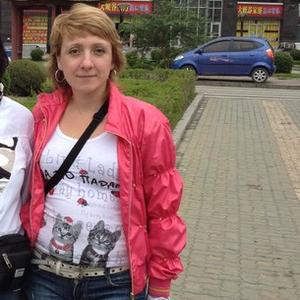 Девушки в Владивостоке: Ольга Савельева, 53 - ищет парня из Владивостока