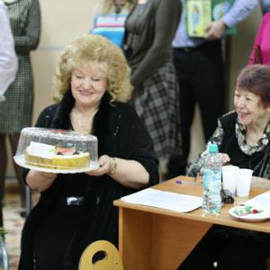 Девушки в Новосибирске: Нина, 72 - ищет парня из Новосибирска