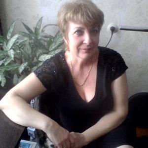 Людмила, 65 лет, Азов