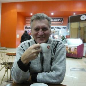 Алексей, 68 лет, Санкт-Петербург