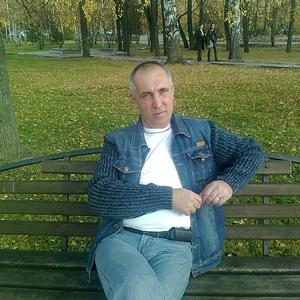 Михаил, 58 лет, Томск