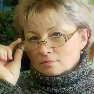Девушки в Калининграде: Анна Асадуллаева, 61 - ищет парня из Калининграда