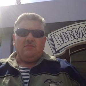 Парни в Челябинске: Фёдор, 59 - ищет девушку из Челябинска