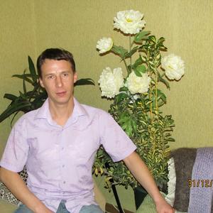 Парни в Тольятти: Виктор, 45 - ищет девушку из Тольятти
