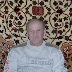 Парни в Пскове: Юрий, 68 - ищет девушку из Пскова