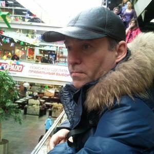 Парни в Волгограде: Леша, 61 - ищет девушку из Волгограда