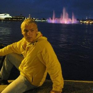 Парни в Санкт-Петербурге: Дима, 40 - ищет девушку из Санкт-Петербурга