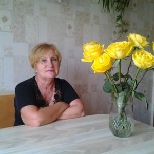 Девушки в Омске: Любовь, 75 - ищет парня из Омска