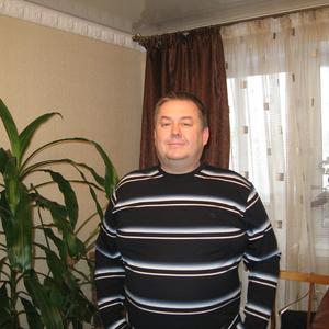 Владимир, 60 лет, Лесной