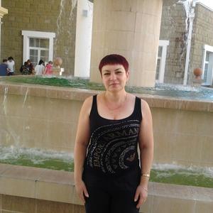 Девушки в Туапсе: Оксана, 55 - ищет парня из Туапсе