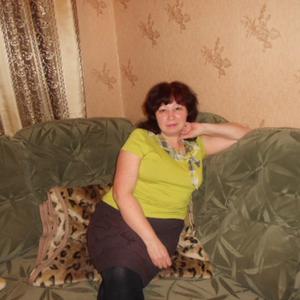 Девушки в Санкт-Петербурге: Лиза, 61 - ищет парня из Санкт-Петербурга