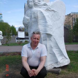 Парни в Екатеринбурге: Сергей, 62 - ищет девушку из Екатеринбурга