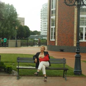 Девушки в Калининграде: Людмила, 73 - ищет парня из Калининграда