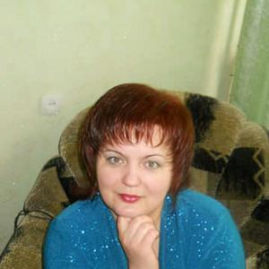 Девушки в Великий Новгороде: Наташа, 54 - ищет парня из Великий Новгорода