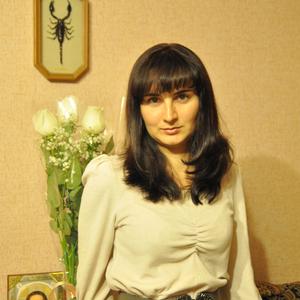 Девушки в Владивостоке: Liza, 43 - ищет парня из Владивостока