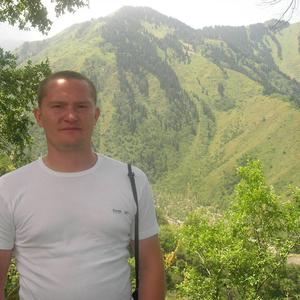 Парни в Омске: Дмитрий, 38 - ищет девушку из Омска