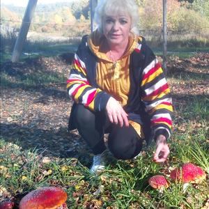 Девушки в Новокузнецке: Ольга, 48 - ищет парня из Новокузнецка