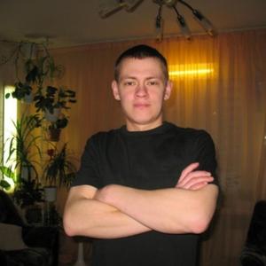 Парни в Бердске: Артём, 41 - ищет девушку из Бердска