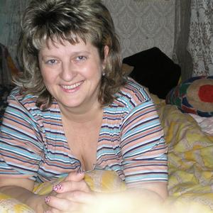 Девушки в Магнитогорске: Irena, 64 - ищет парня из Магнитогорска