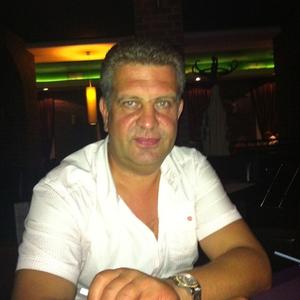Юрий, 55 лет, Калининград