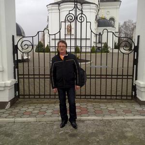 Парни в Калининграде: Виталий, 62 - ищет девушку из Калининграда