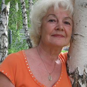 Девушки в Омске: Olga, 73 - ищет парня из Омска