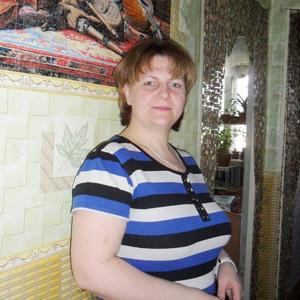 Девушки в Асино: Людмила, 48 - ищет парня из Асино