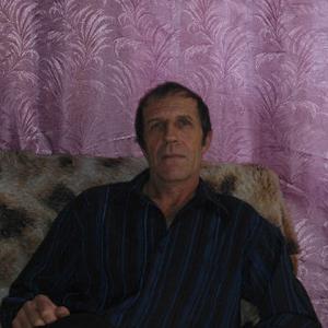 Виктор, 67 лет, Могоча