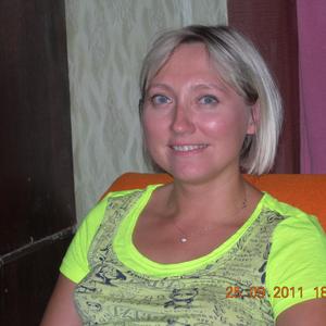 Девушки в Кемерово: Любовь, 49 - ищет парня из Кемерово