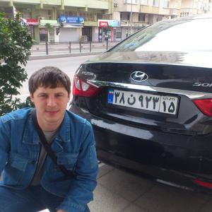 Парни в Нижнекамске: Алексей, 40 - ищет девушку из Нижнекамска