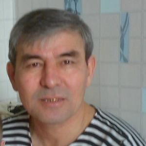 Парни в Вольске: Миша, 63 - ищет девушку из Вольска