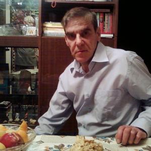 Игорь, 61 год, Томск