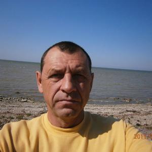 Парни в Приморско-Ахтарске: Александр, 66 - ищет девушку из Приморско-Ахтарска