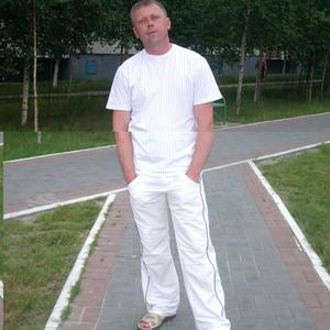 Максим, 48 лет, Радужный