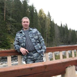 Парни в Гатчине: Станислав, 48 - ищет девушку из Гатчины