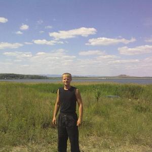 Парни в Челябинске: Илья, 40 - ищет девушку из Челябинска