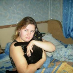 Арина, 42 года, Санкт-Петербург