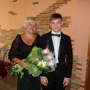 Девушки в Оренбурге: Елена, 51 - ищет парня из Оренбурга