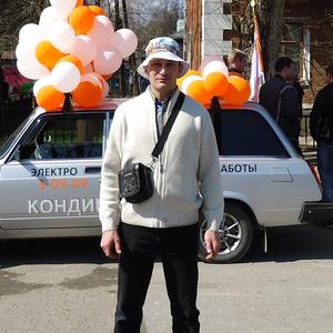 Парни в Выксе: Василий, 44 - ищет девушку из Выксы