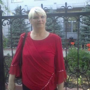 Девушки в Челябинске: ирина, 55 - ищет парня из Челябинска