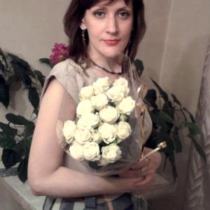 Девушки в Омске: Ольга, 49 - ищет парня из Омска